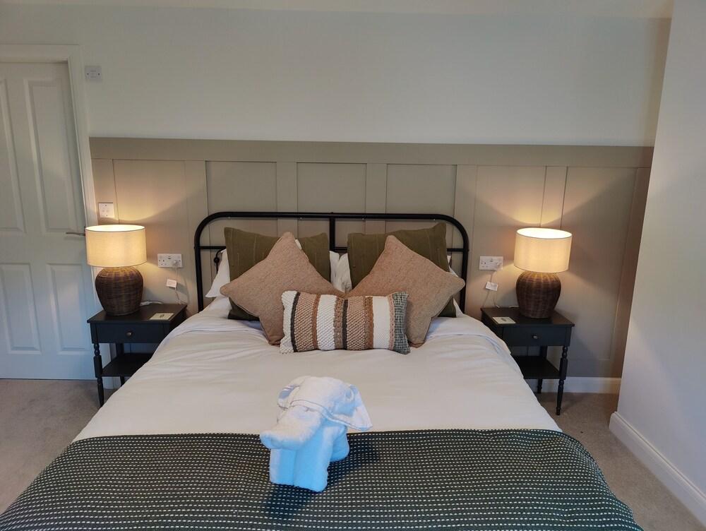 The Royal Oak Inn — 4
