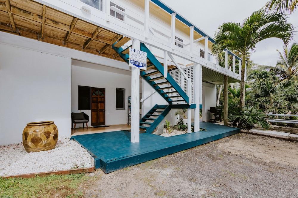 Sunrise Beach Bungalows
