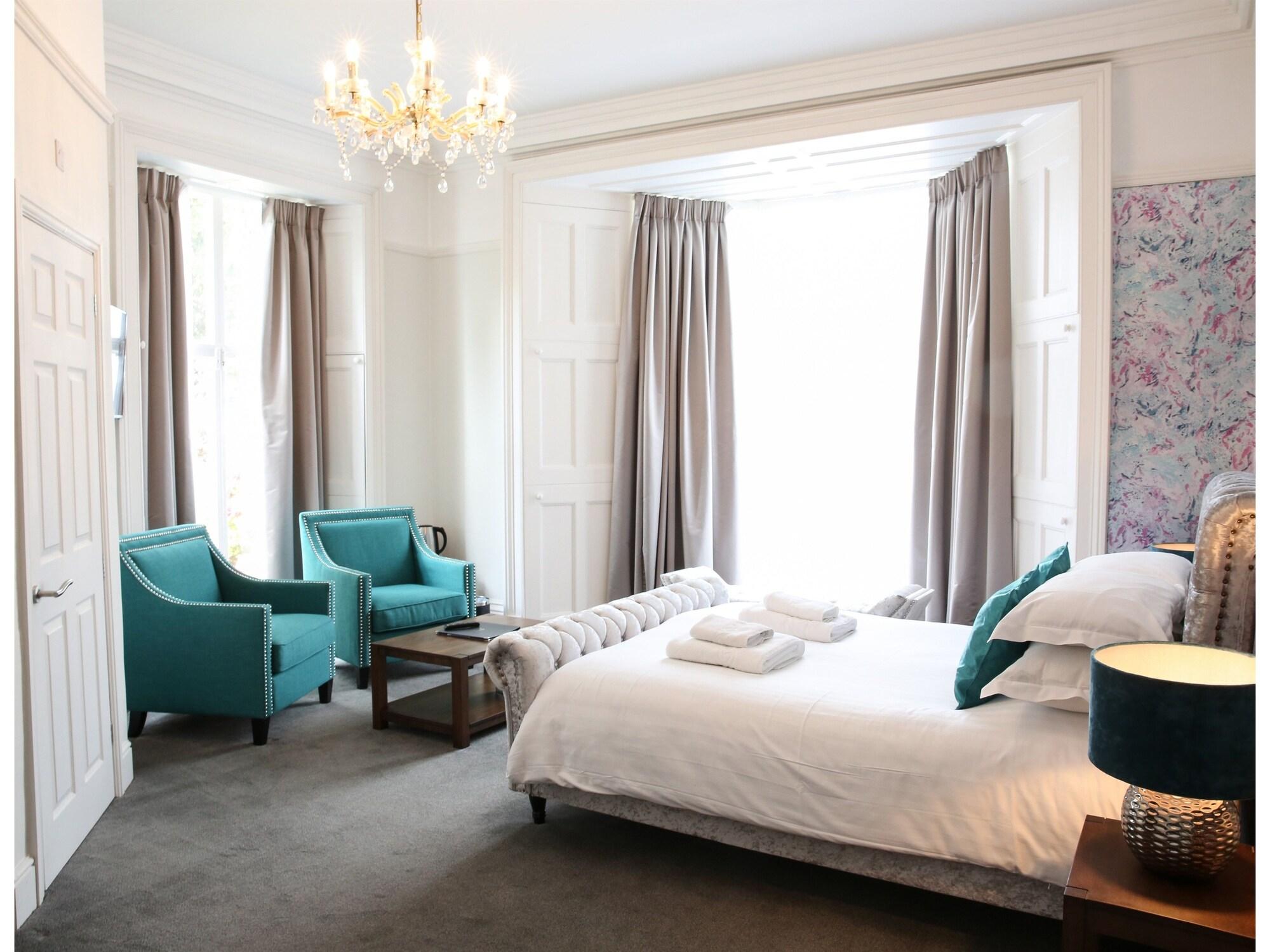 Latimer House — 4