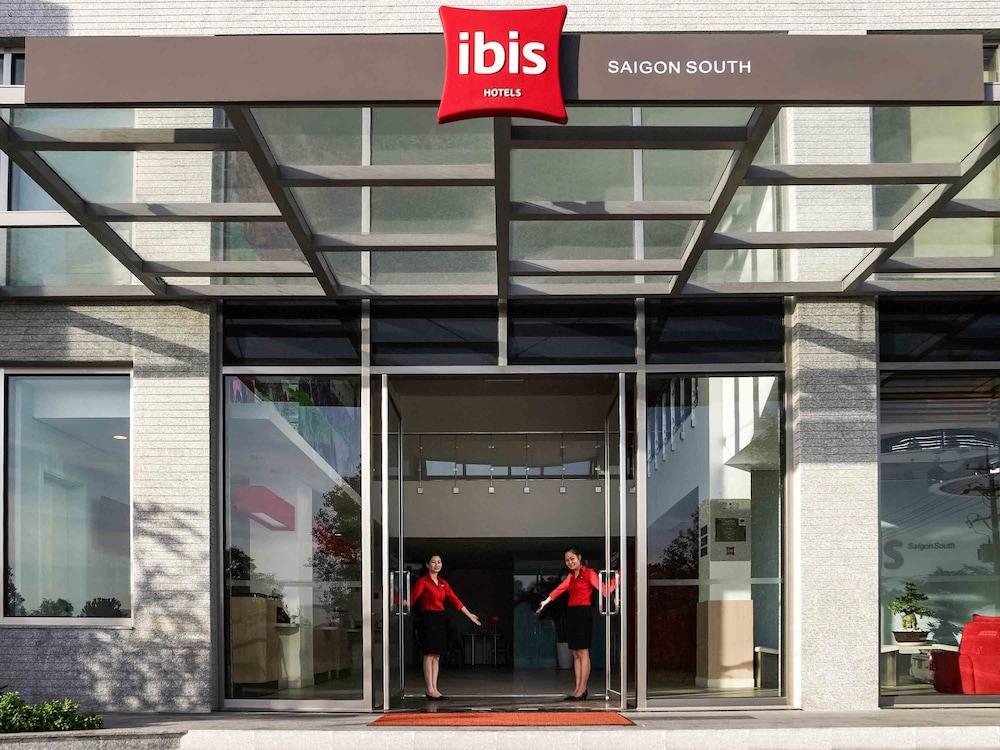 Ibis Saigon South — 5