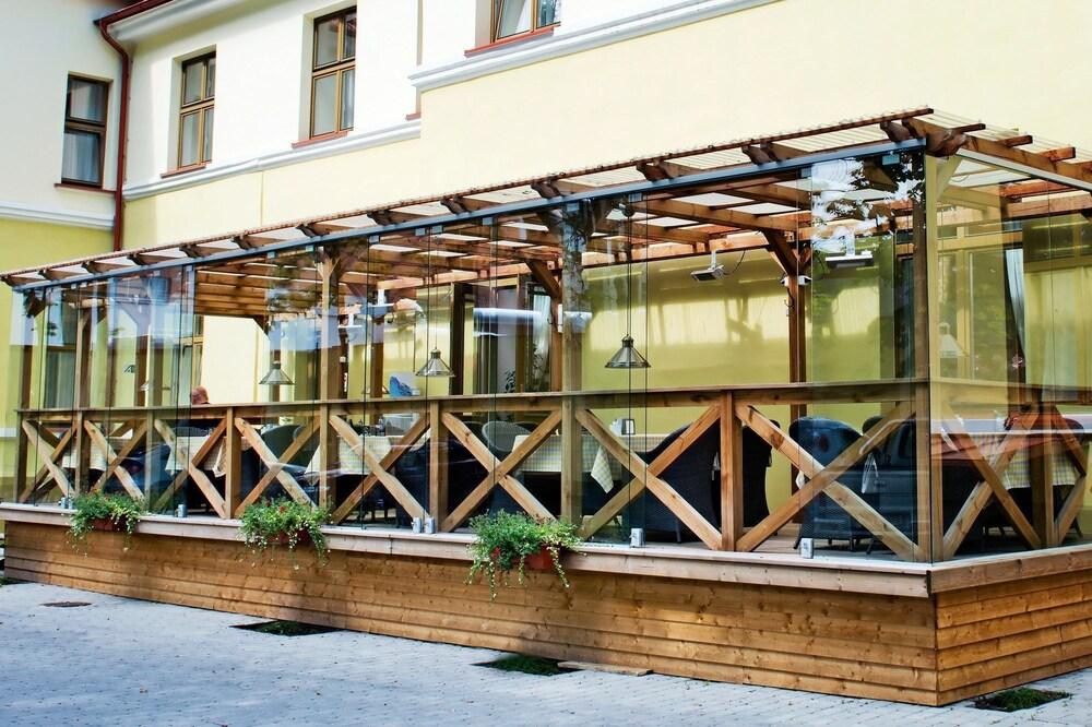 Memel Hotel 1058618 — 6