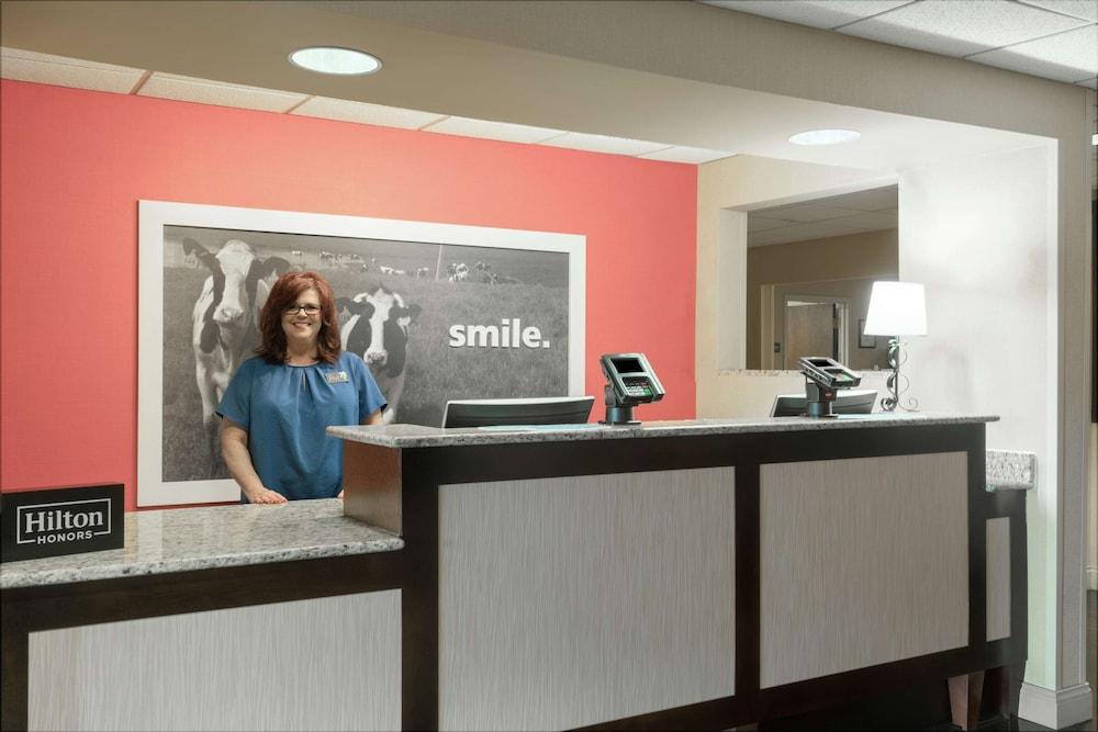 Hampton Inn Corydon — 5