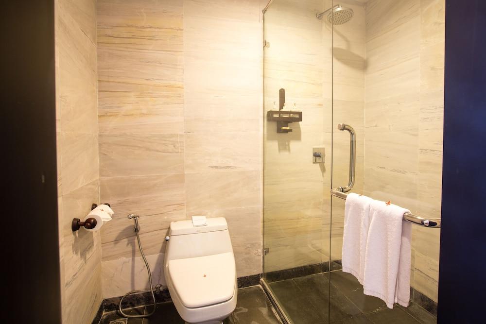 Lapochine Beach Resort 1076208 — 6