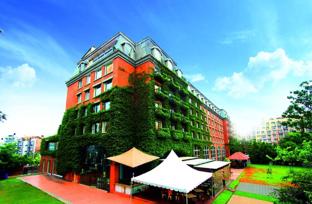 Royal Orchid Hotel Bangalore — 7