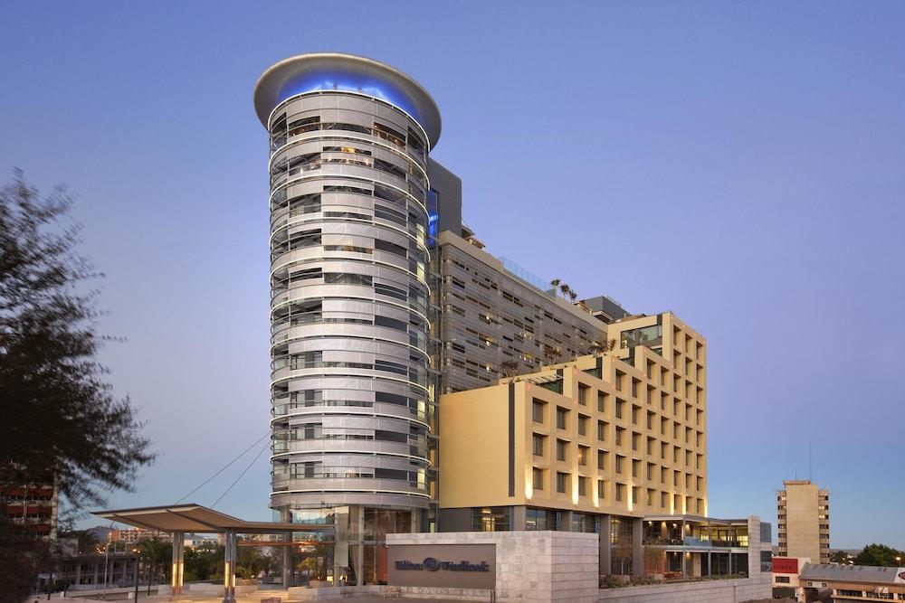 HILTON WINDHOEK 144836 — 6