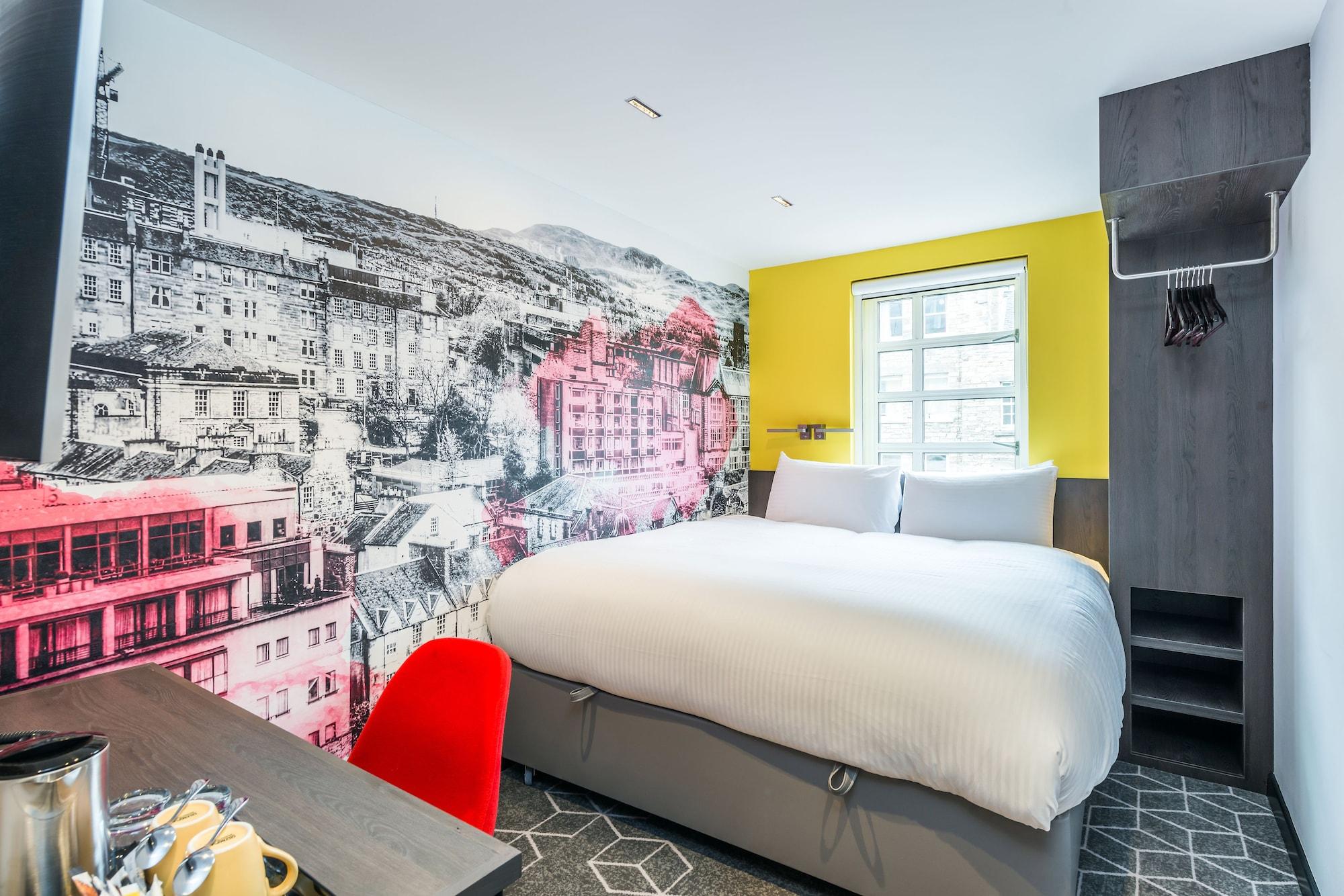 Km Hotel — 10