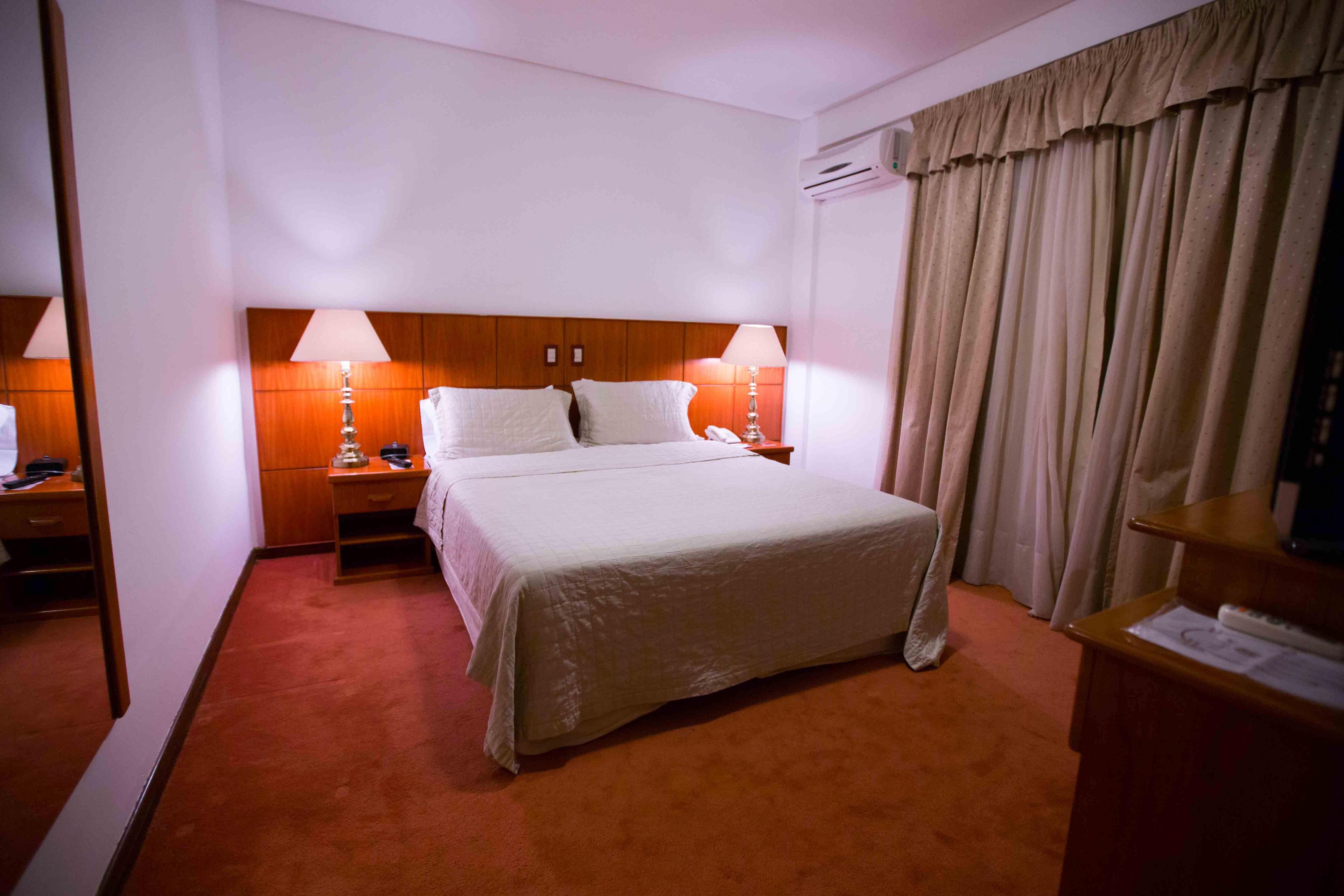 LAS VENTANAS SUITES HOTEL — 9