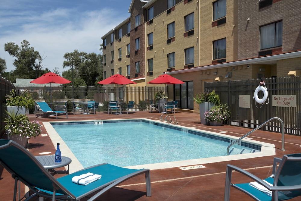 TownePlace Suites Garden City — 3