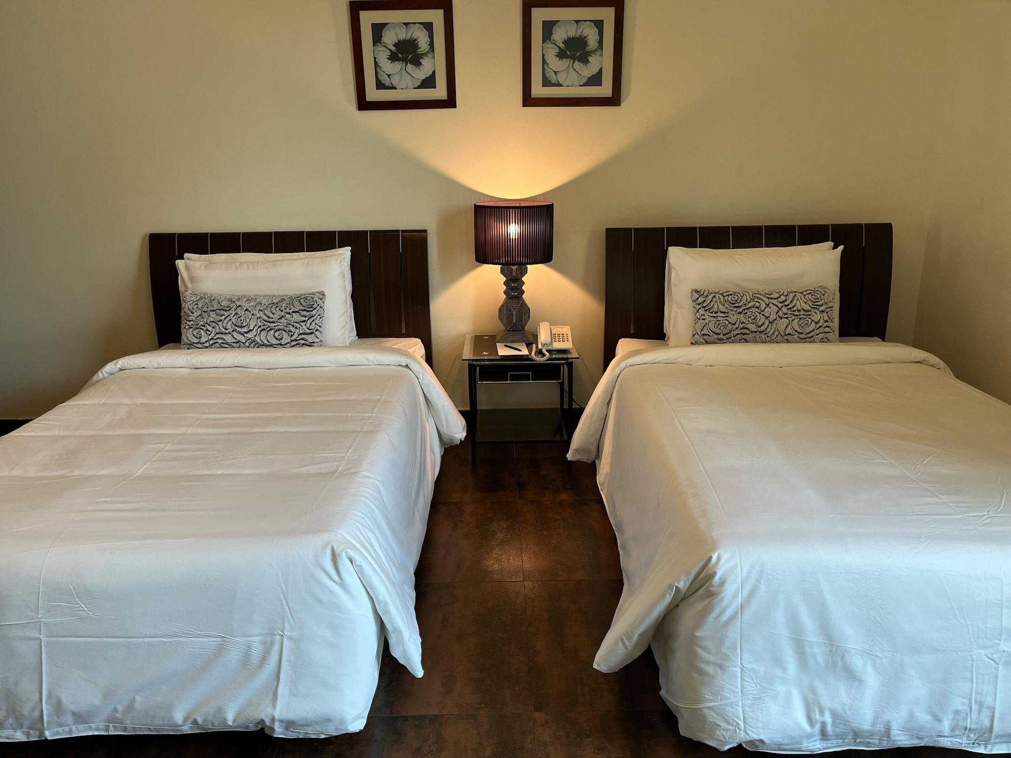 Al Manzil Hotel Bahrain — 9