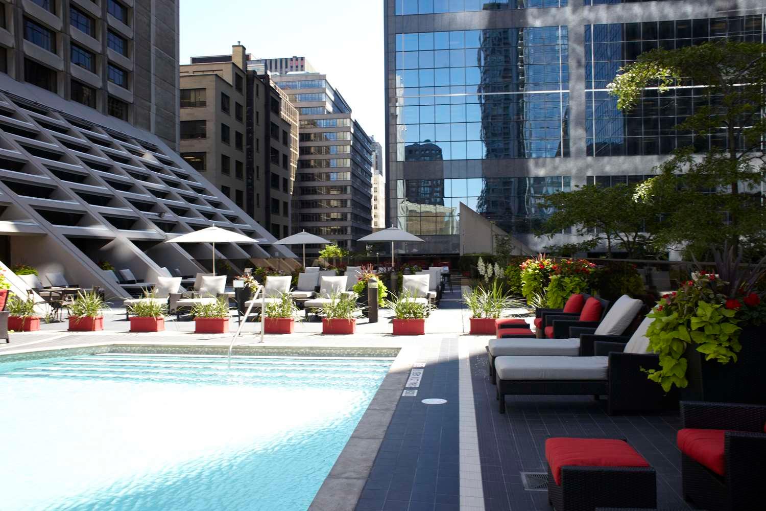 Hilton Toronto 3194 — 6