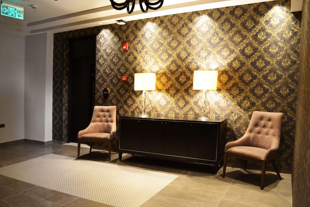 Ambassador Hotel 76794 — 6