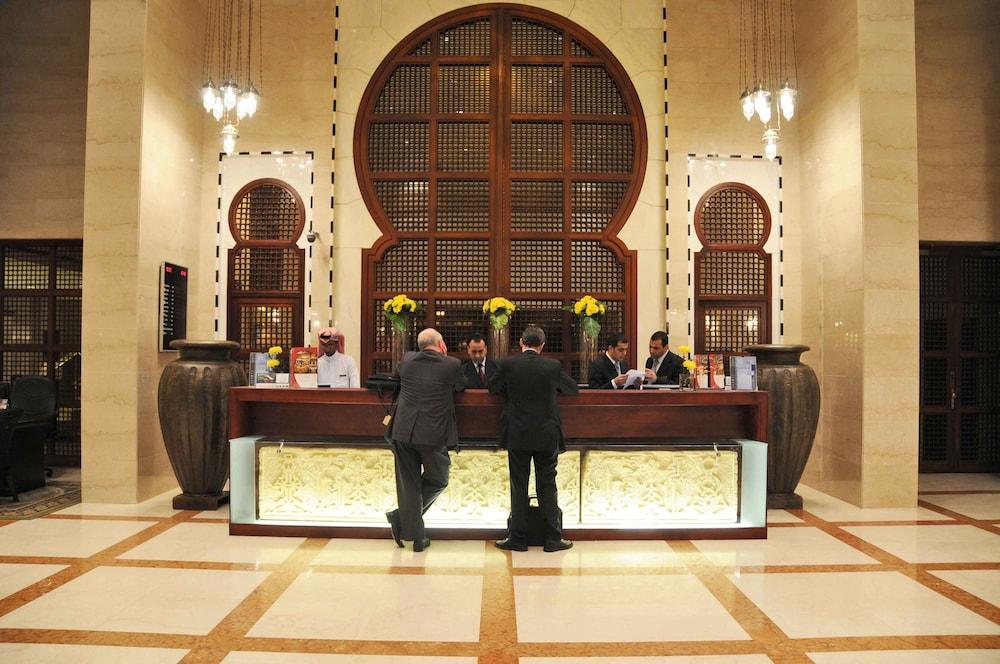 Crowne Plaza Jeddah — 8