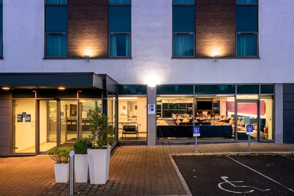 Holiday Inn Express Burnley — 5