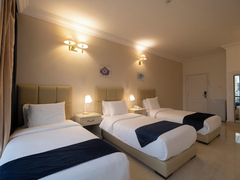 Amman West Hotel 16294 — 7