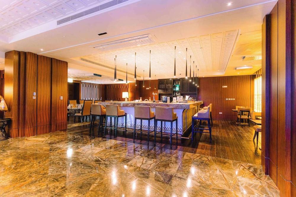 Dusit Thani Abu Dhabi — 7