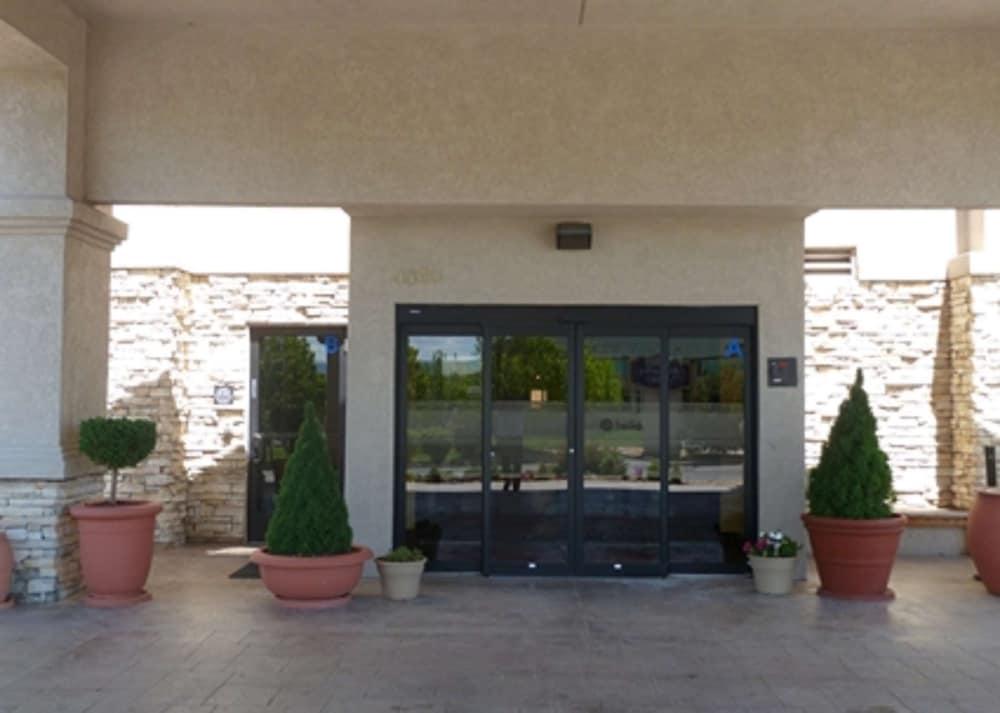 Hampton Inn Castle Rock — 6