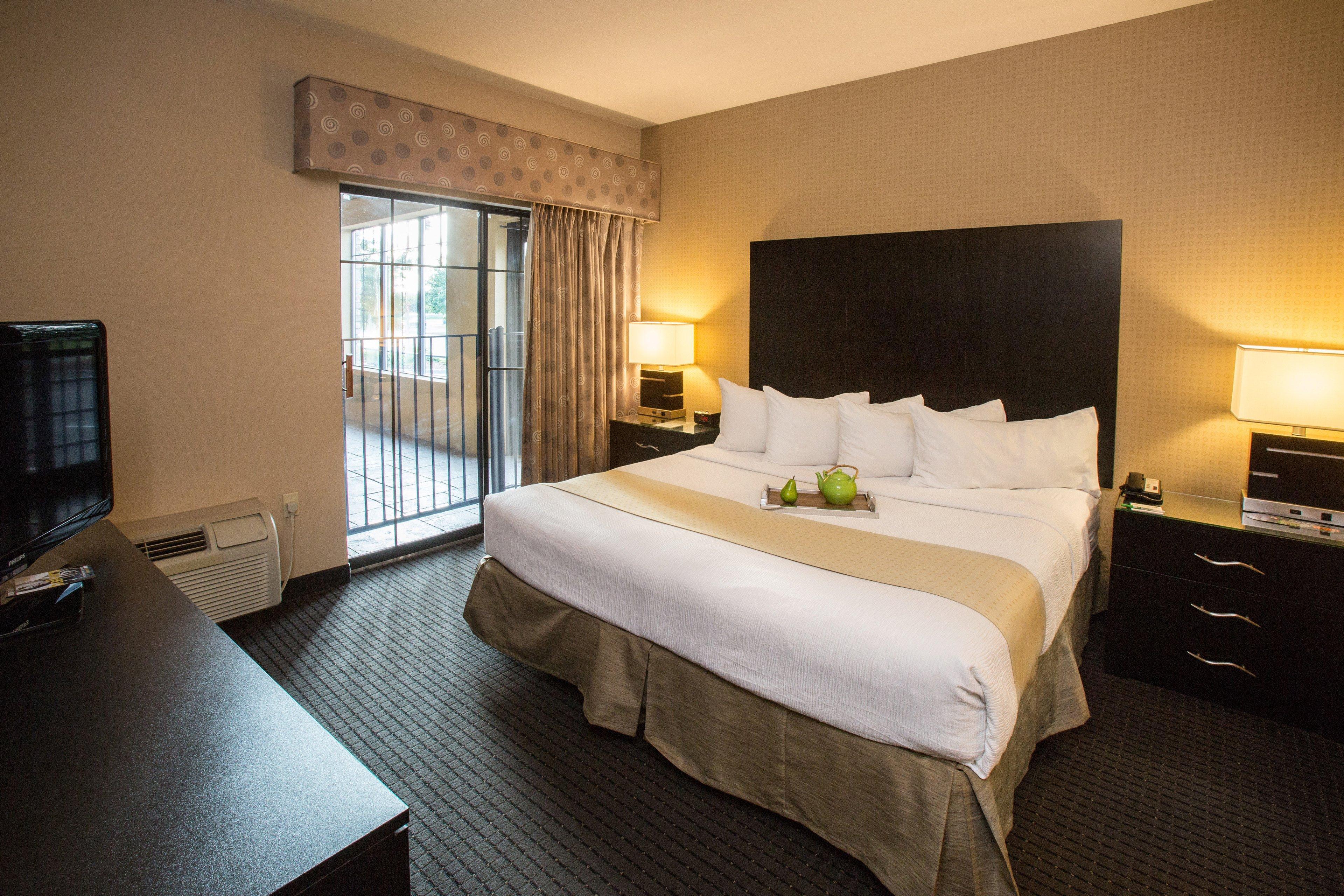 HOLIDAY INN HOTEL AND SUITES ST. PAUL NE - LAKE ELMO — 7