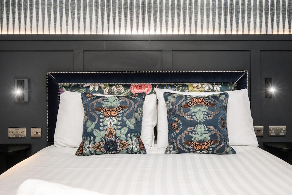 The Coachman Hotel — 4