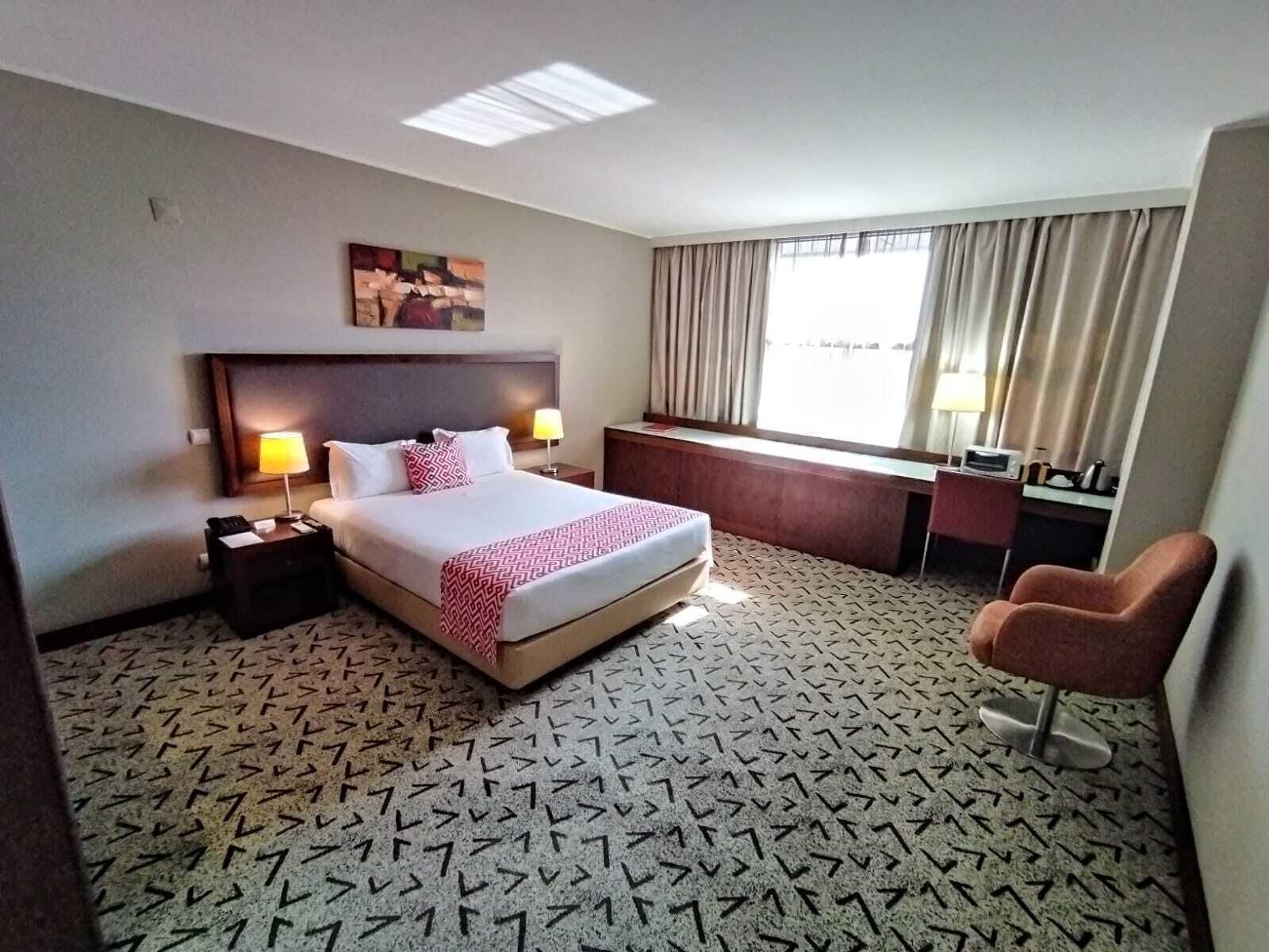 SKYNA HOTEL — 7