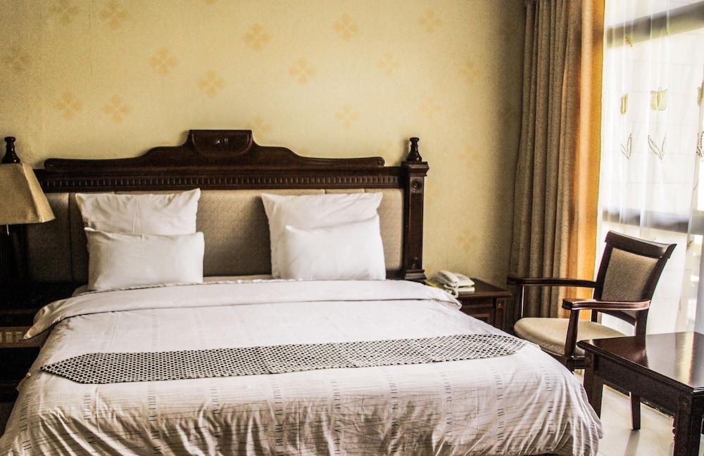 Mika Hotel — 5