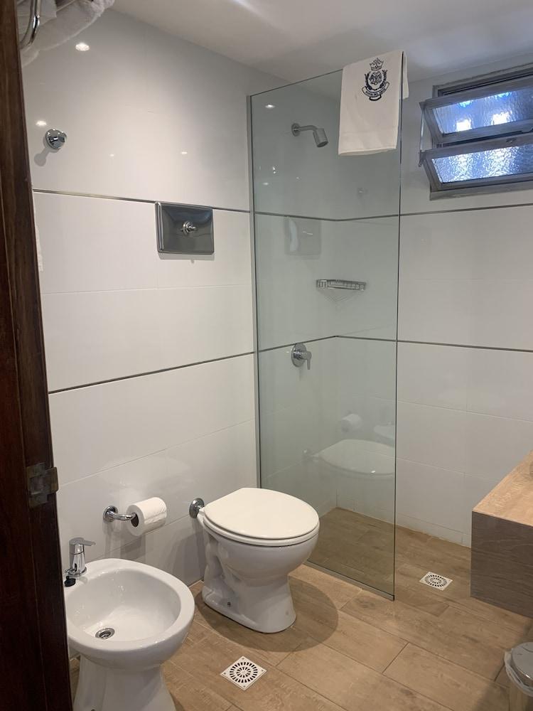 HOTEL ALHAMBRA — 10