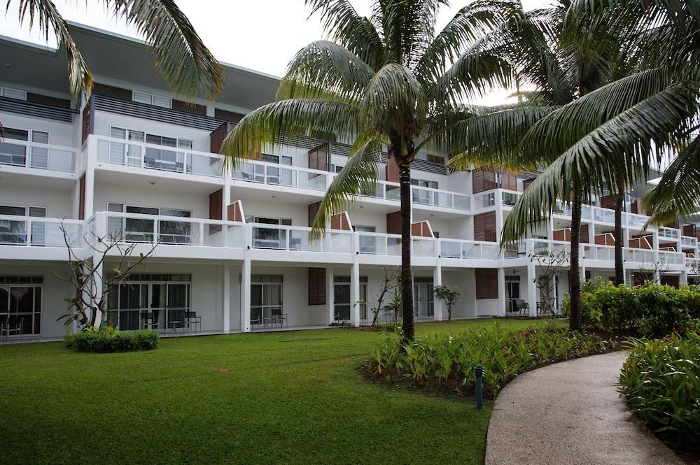 THE TERRACES APARTMENTS DENARAU — 1