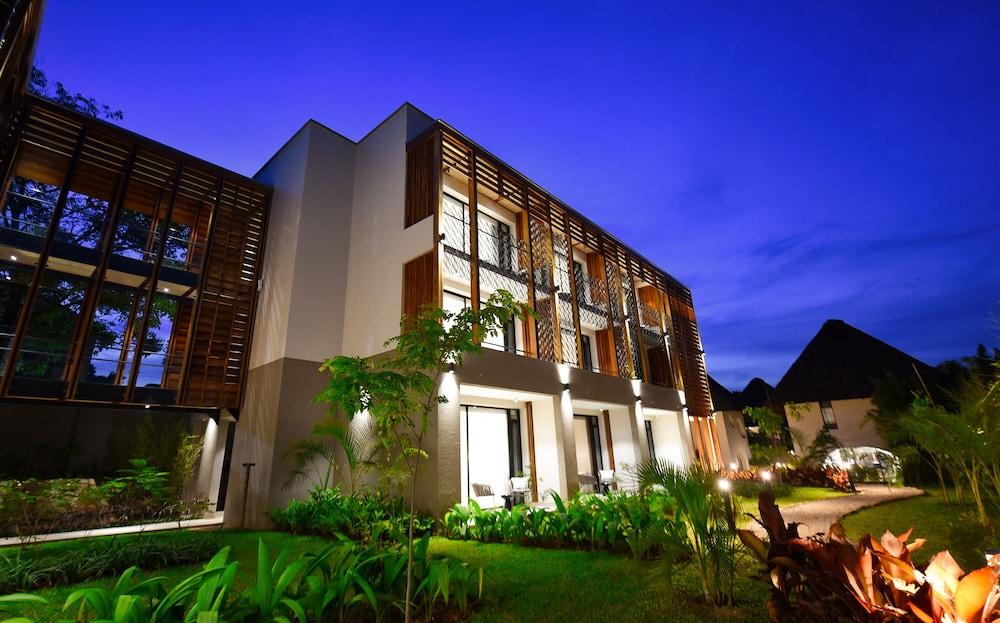 Le Petit Village Hotel — 2