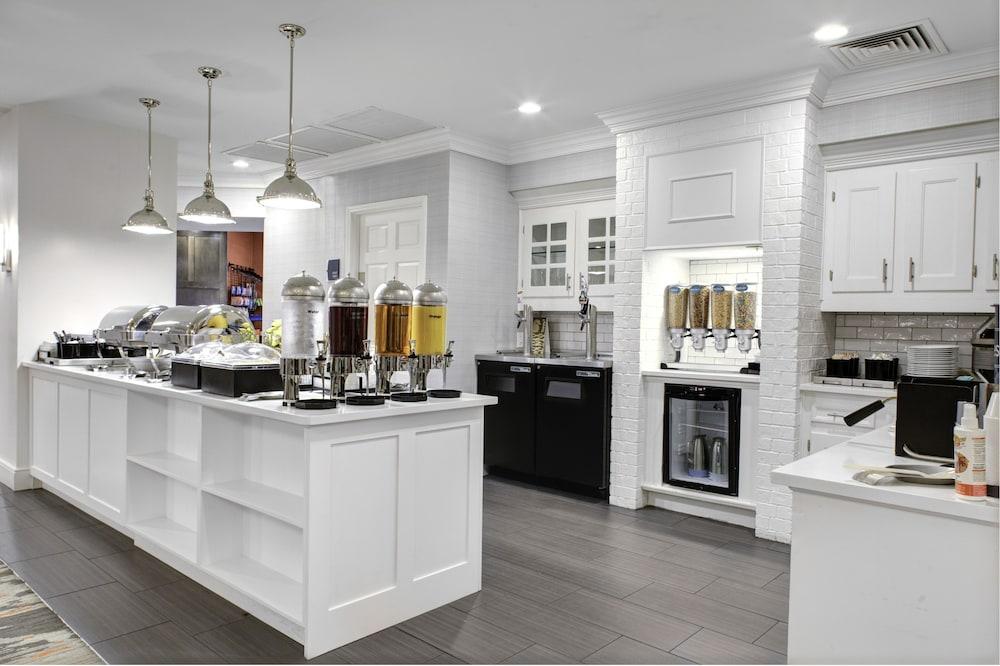 Homewood Suites Dallas Addison — 8