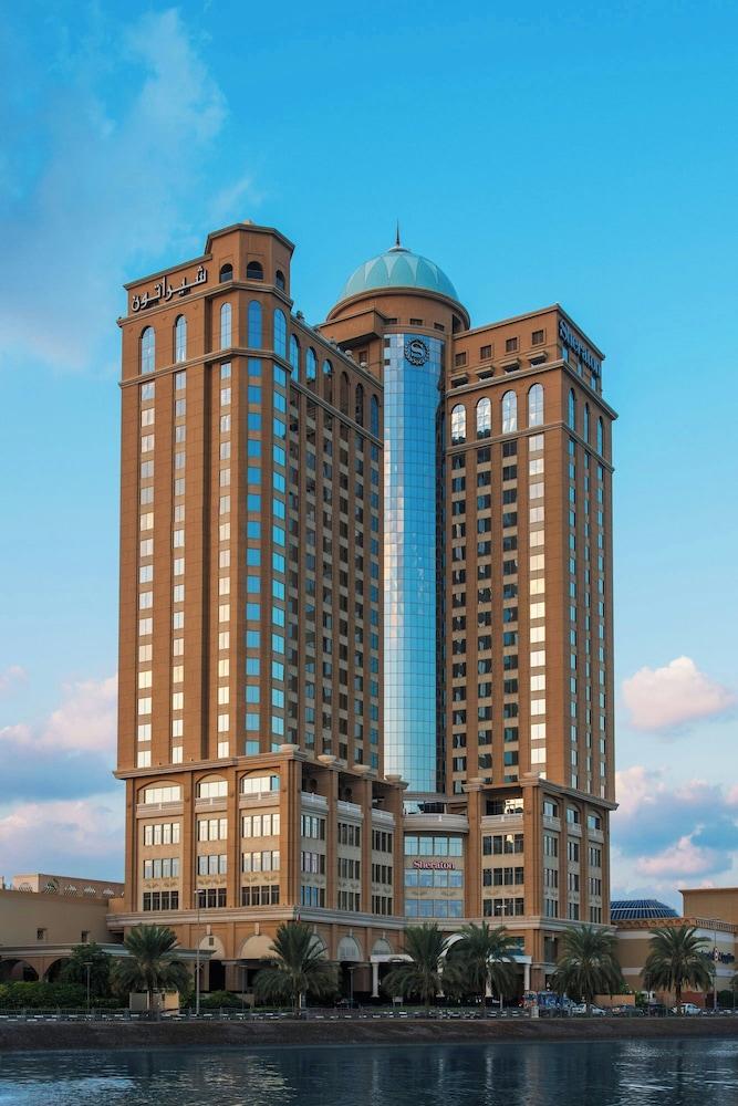 Sheraton Mall of the Emirates Hotel, Dubai — 2
