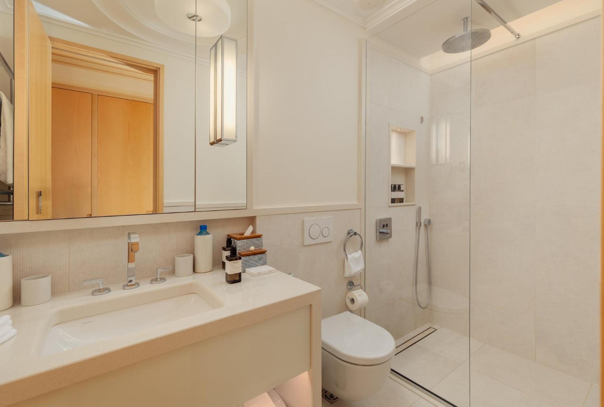 REGENT PORTO MONTENEGRO — 10