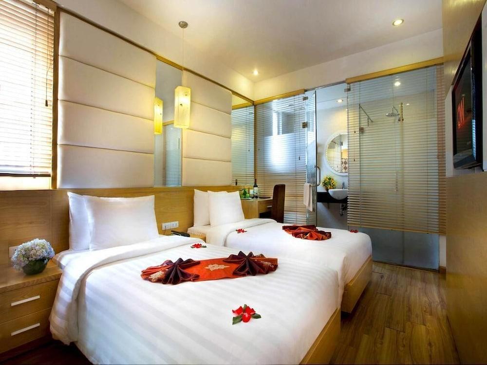 Tu Linh Palace Hotel — 9