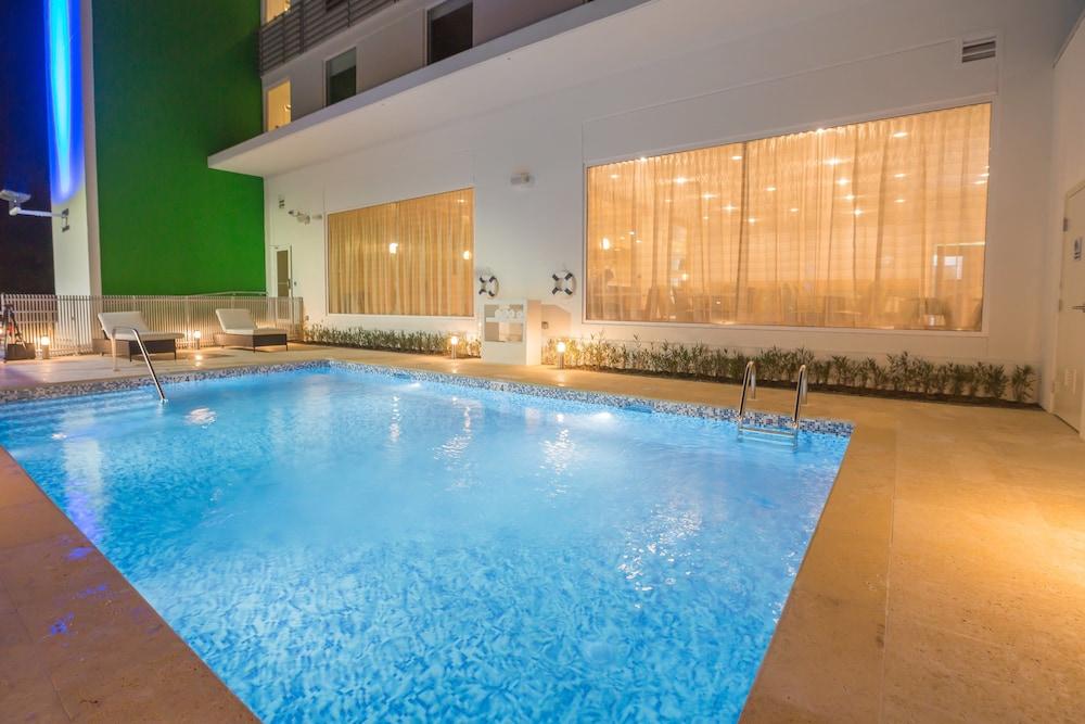Holiday Inn Express Managua — 5