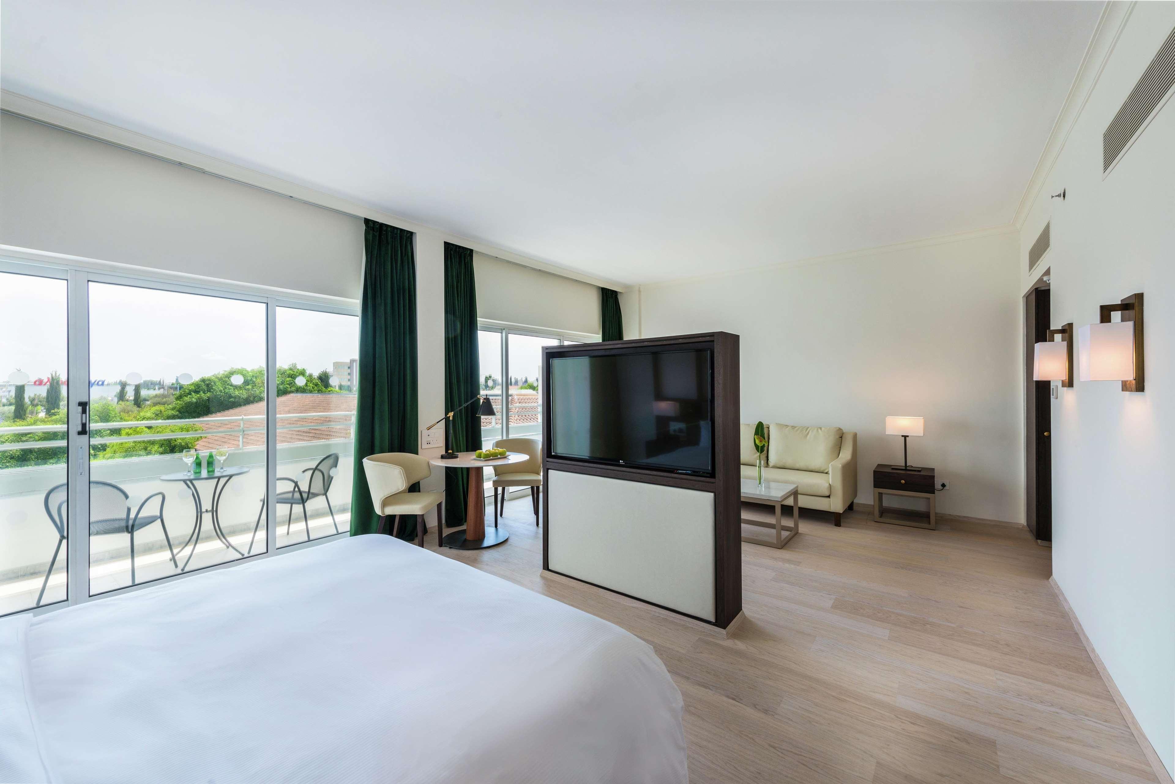 Hilton Nicosia — 8