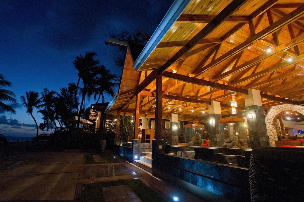 Coco de Mer Hotel and Black Parrot Suites — 8