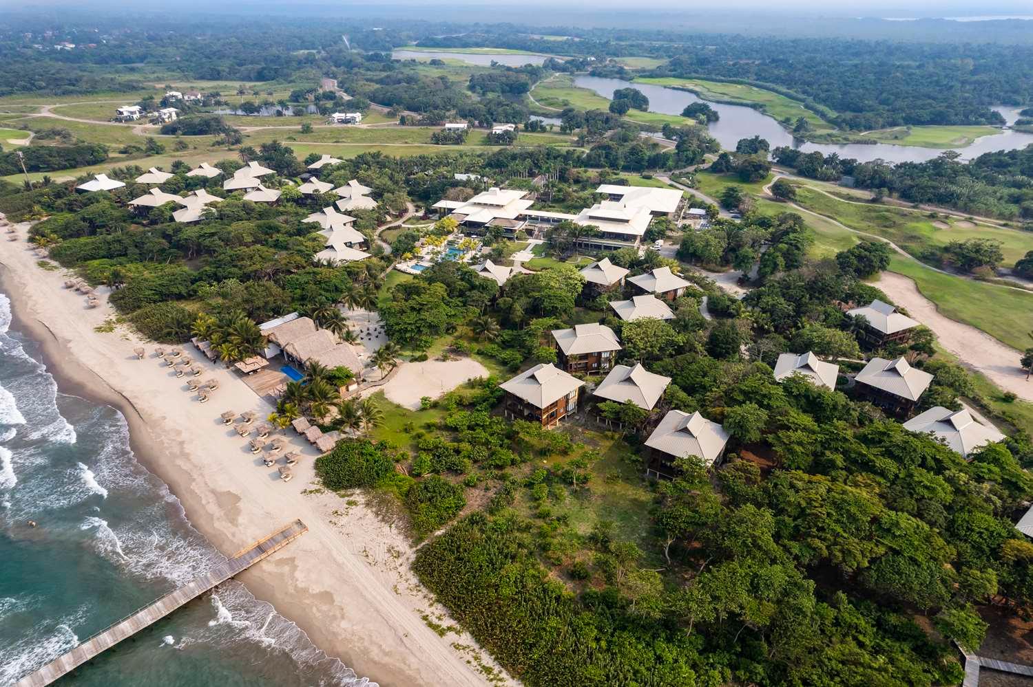 Indura Beach & Golf Resort Curio Collection by Hilton 1206088 — 6