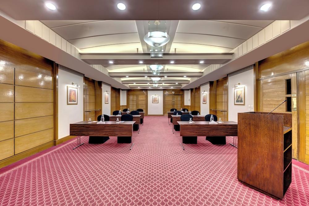 Marriott Karachi Hotel — 6