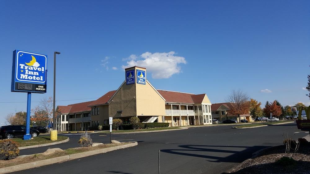 Travel Inn Motel — 6