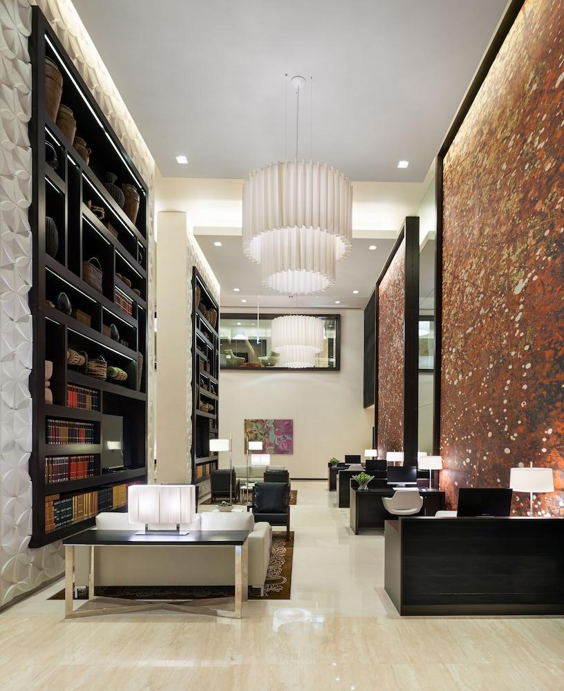 Hyatt Place Dubai Al Rigga Residences — 10