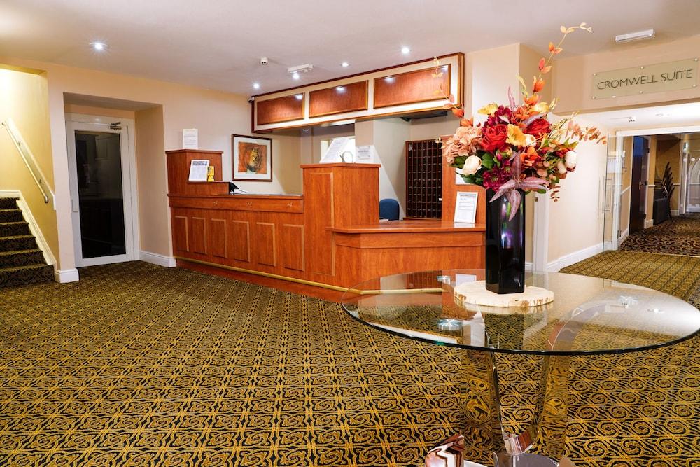 Gomersal Park Hotel — 9