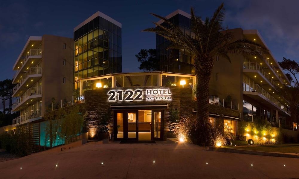 2122 Hotel Art Design — 2