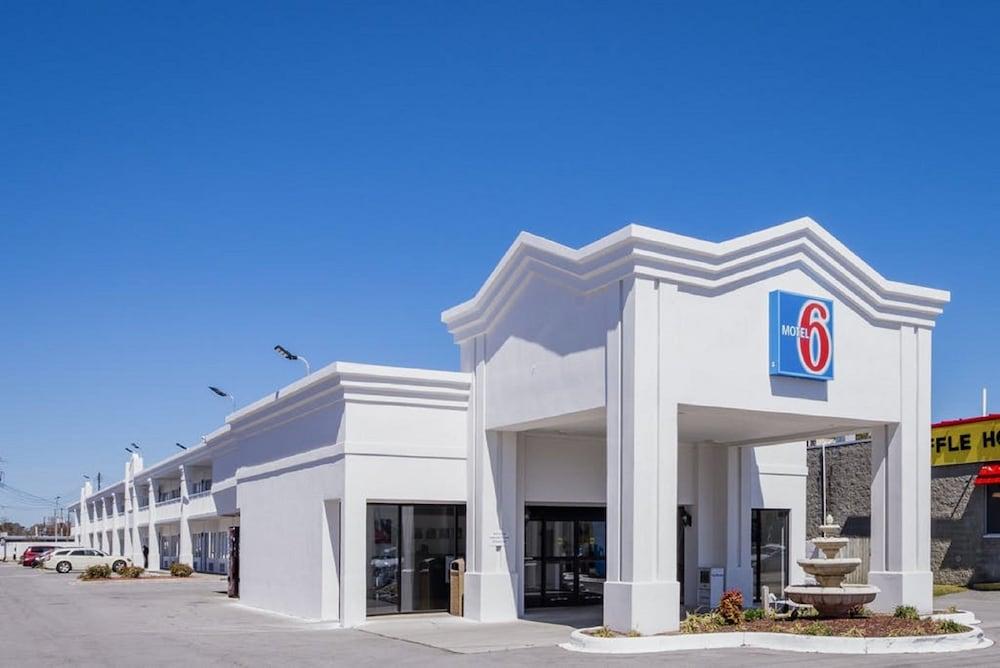 Motel6 Jacksonville, NC — 7
