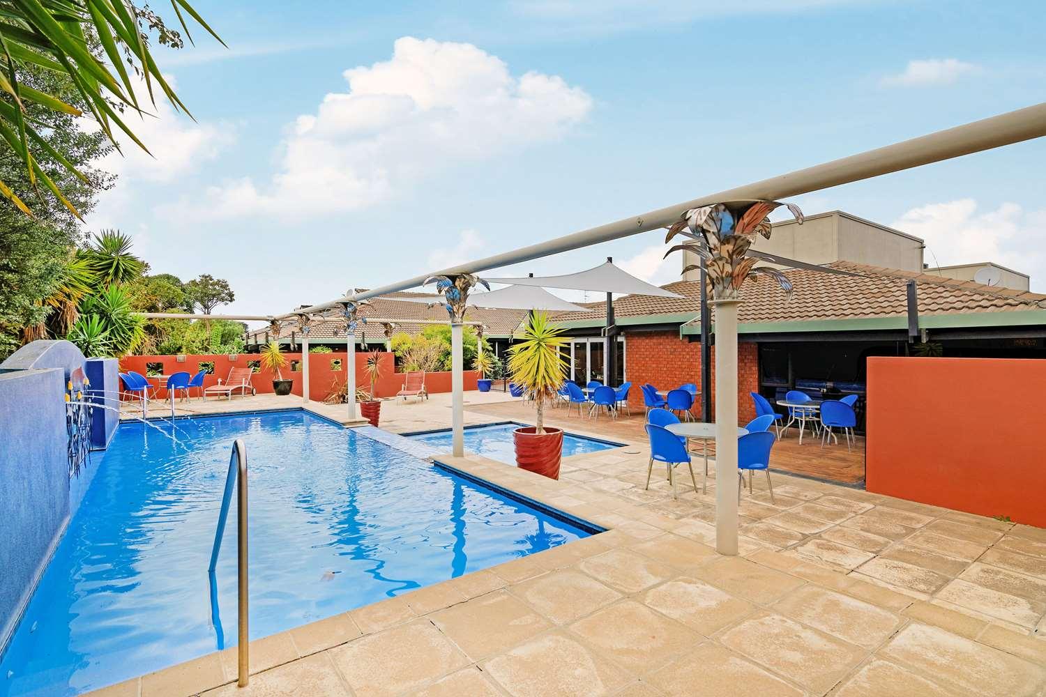 The Marlborough Riverside Hotel 92470
