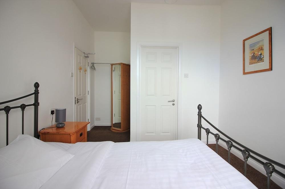 Seafield House — 9
