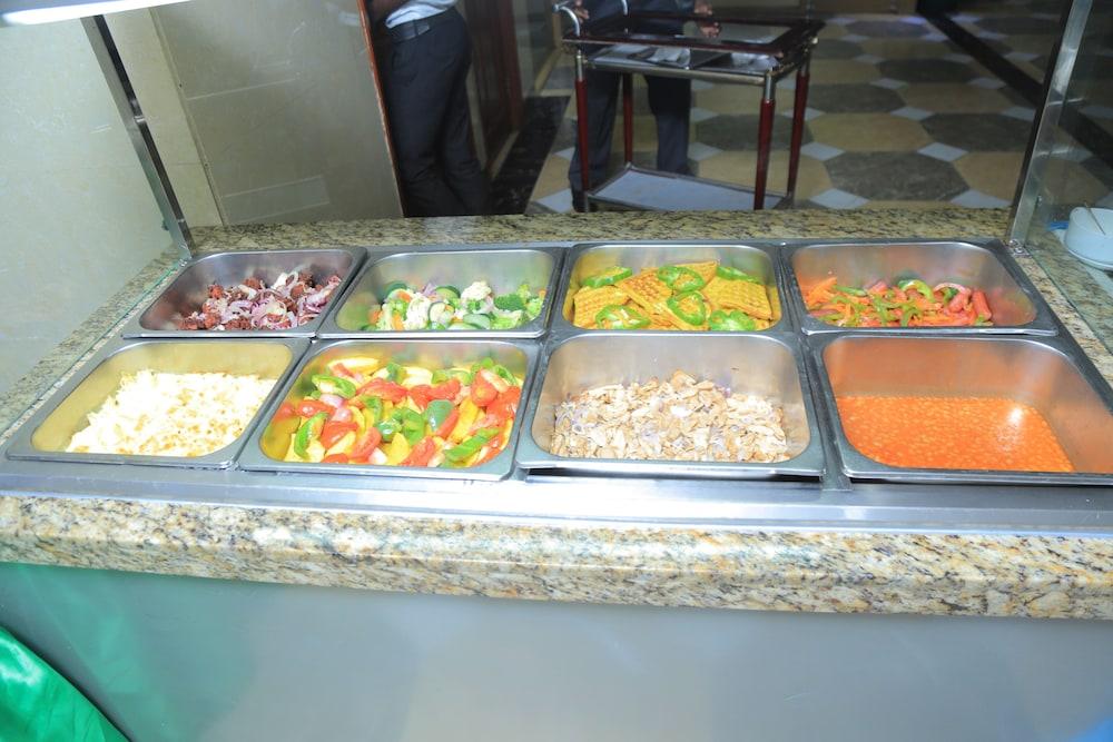 Tiffany Diamond Hotel Indira Gandhi Street — 7
