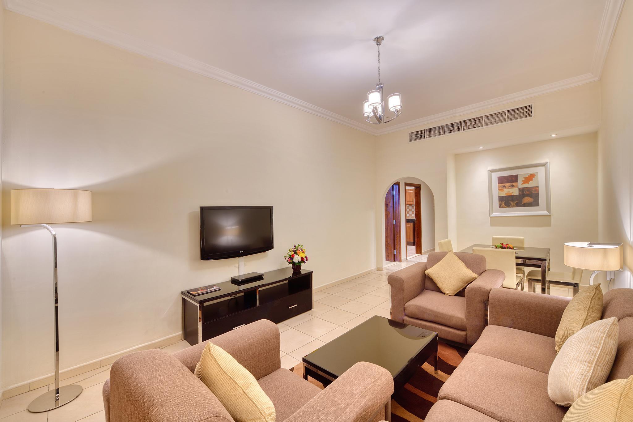 Pearl Marina Hotel Apartments — 1