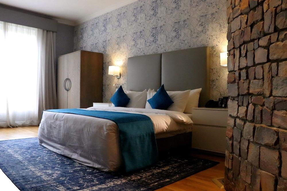 Leola Hotel Lkeja — 10