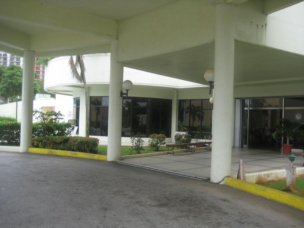 Tumon Bay Capital Hotel — 4