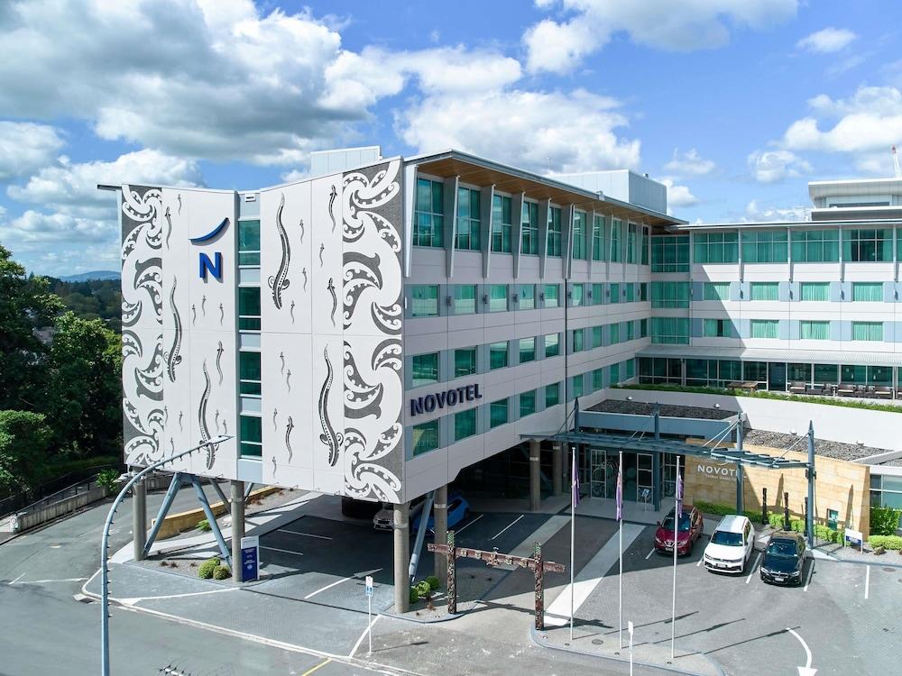 NOVOTEL HAMILTON TAINUI — 3