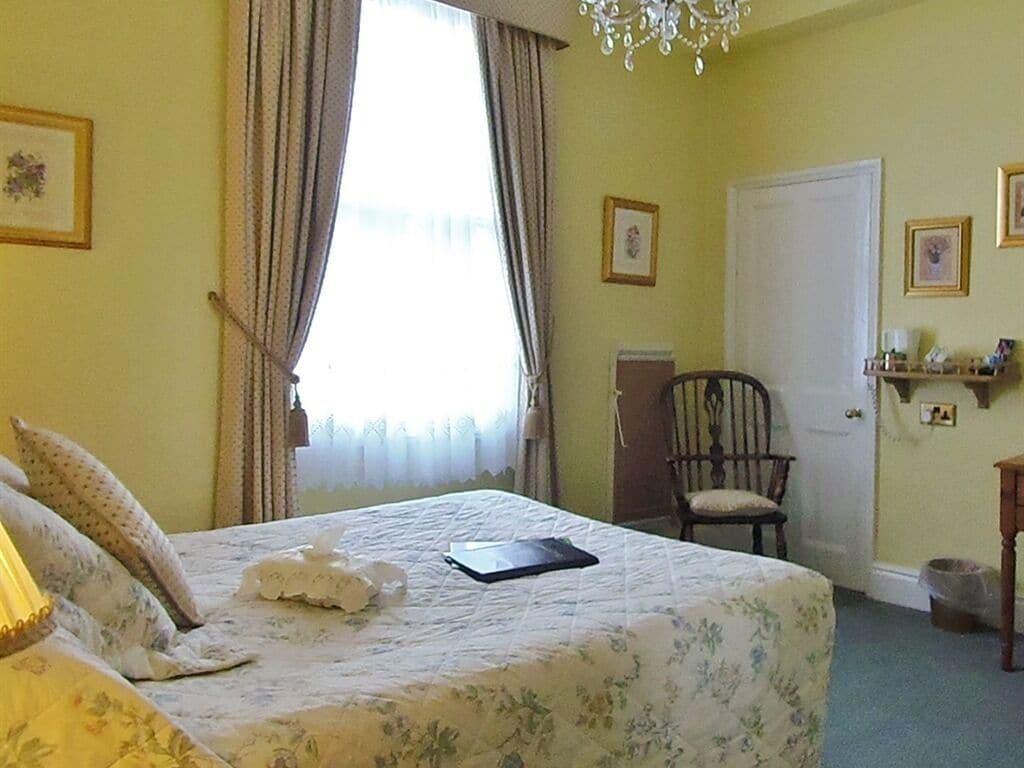 City Guest House — 10