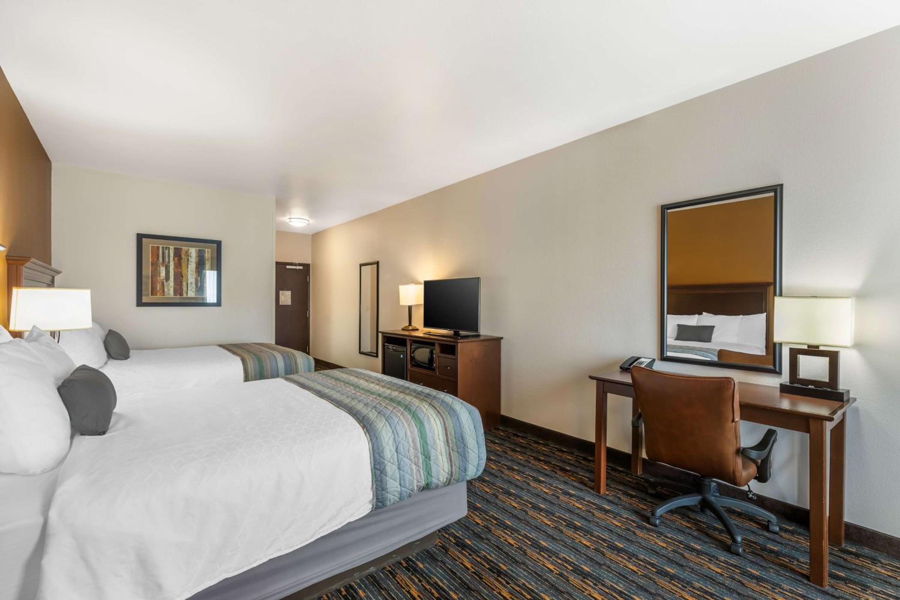 Best Western Plus Casper Inn & Suites — 8